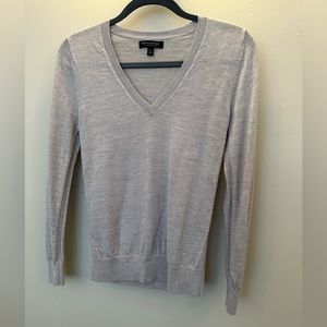 Banana Republic Gray VNeck Wool Sweater, Size S